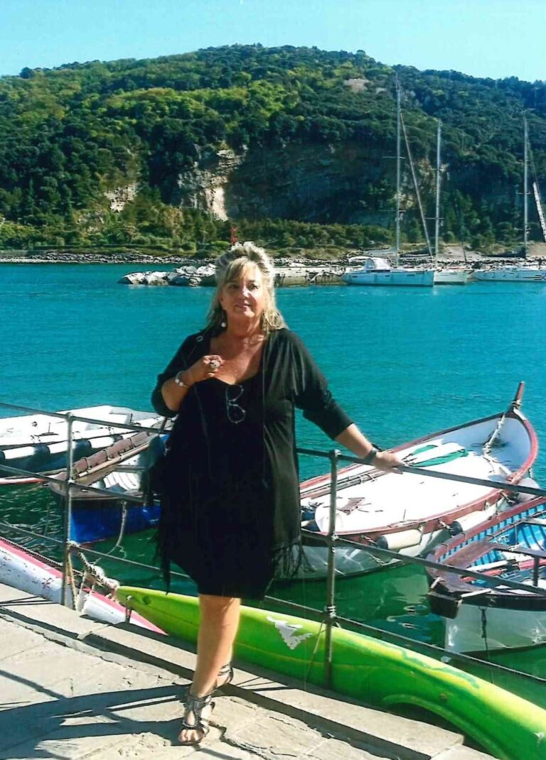 gina-aljarrah-heartland-cremation-and-burial-society-sugar-creek-missouri-e1604602002846